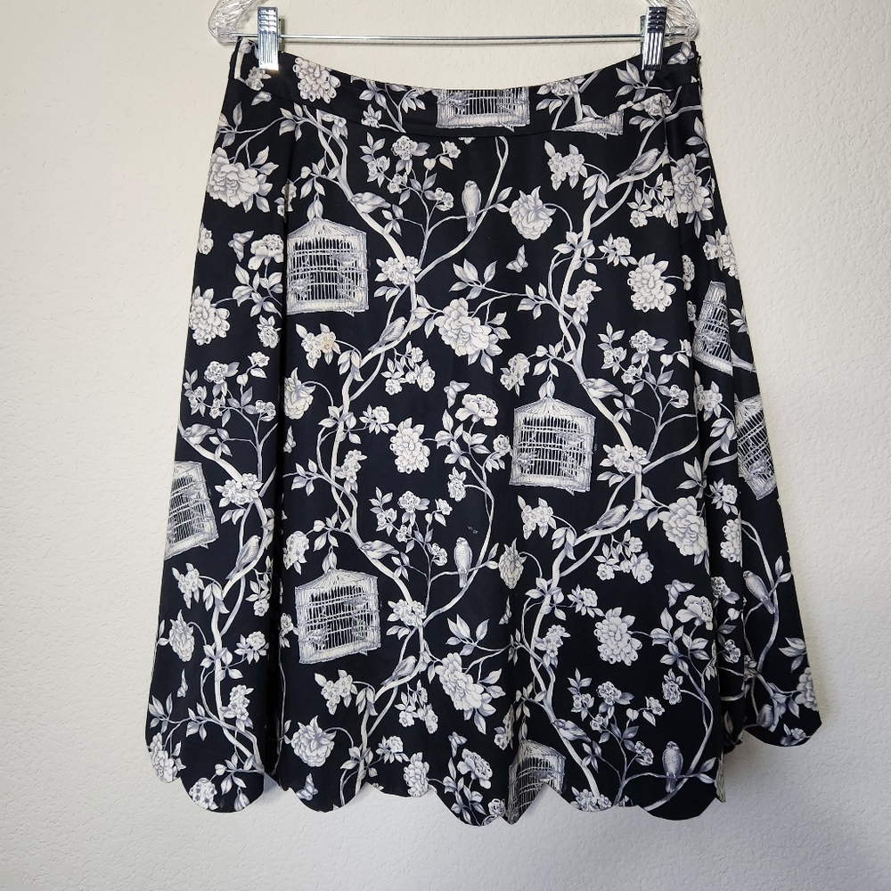 Talbots Navy Blue with Birds & Birdcages fully Lined Skirt Scalloped Hem Size 10 - Picture 2 of 10